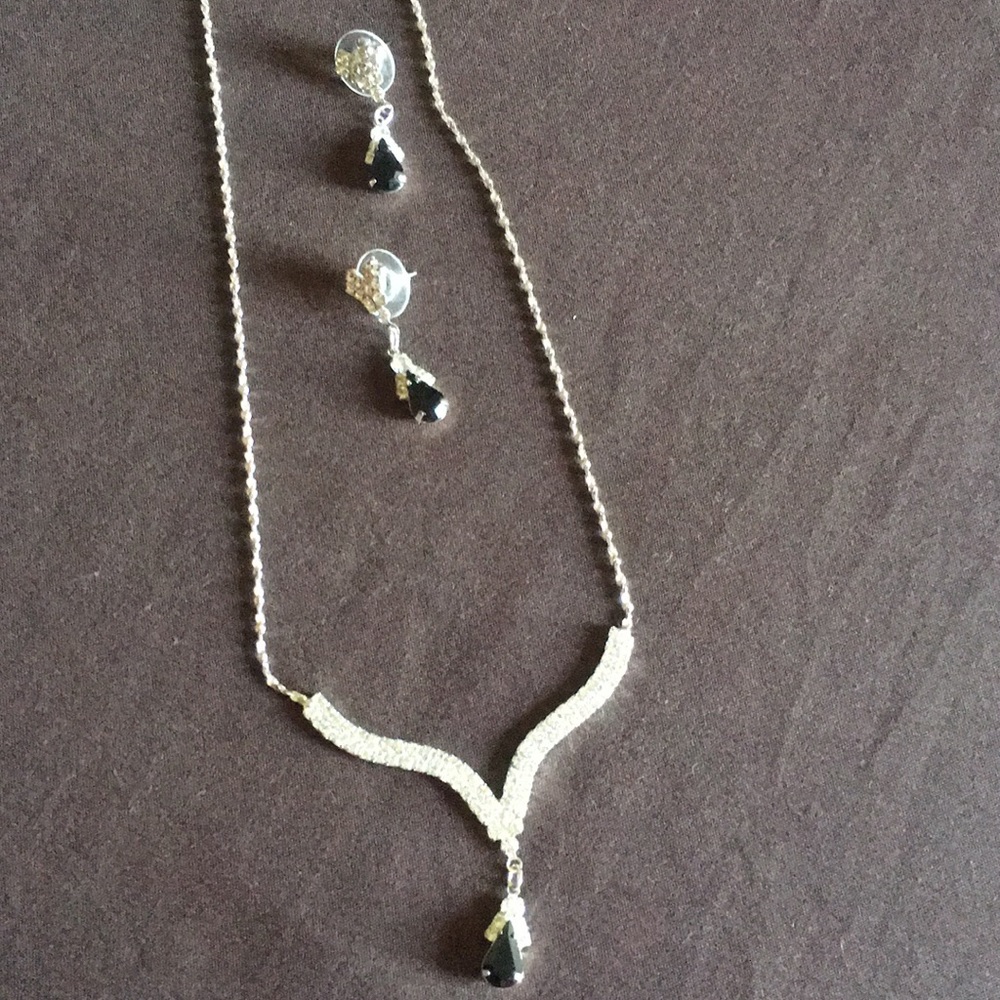Necklace set